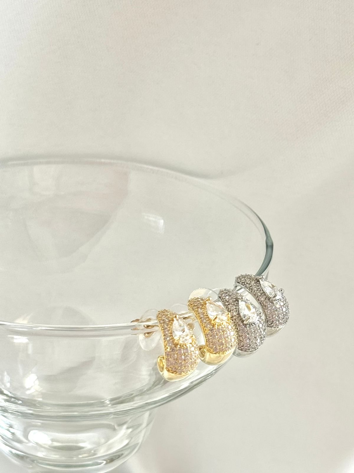 Vero Earrings - Image 3