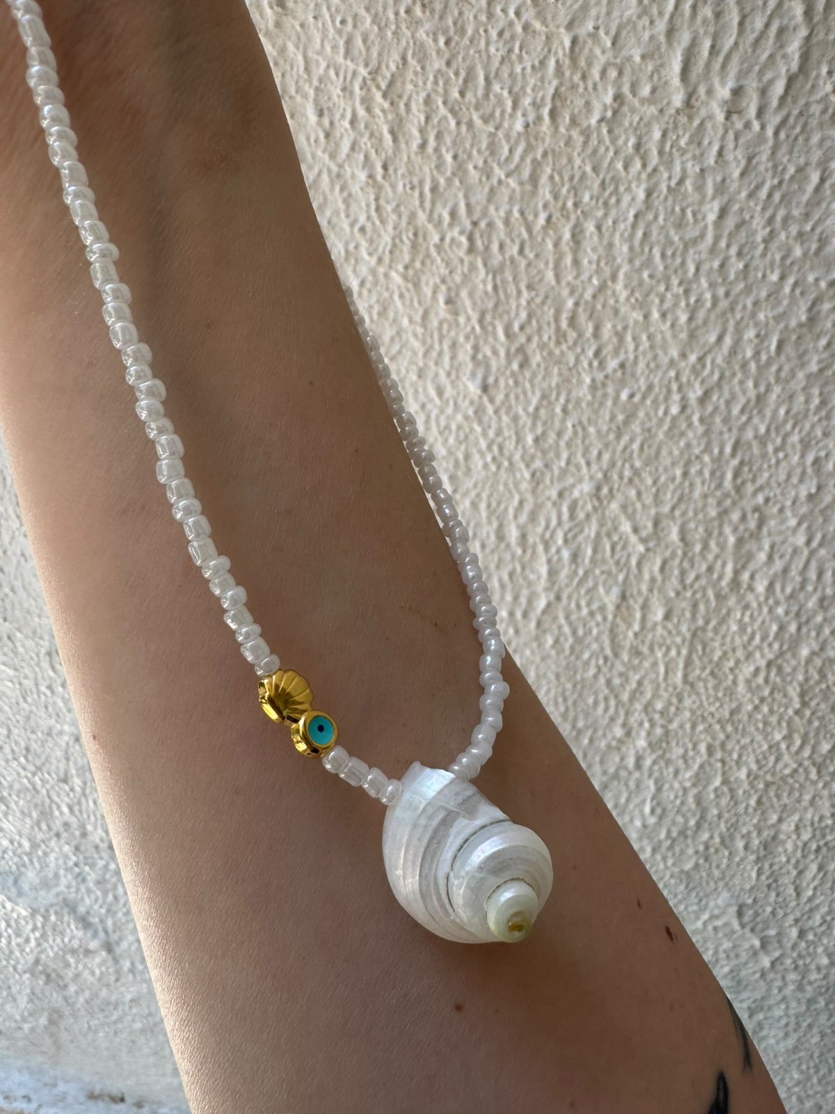 Shell & Eye Necklace - Image 4